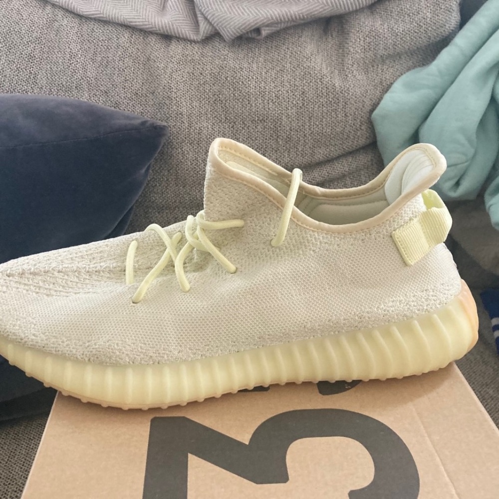 Yeezy Boost 350 V2 Butter Cream- Adidas NEVER WORN - New in box- Size 13 Mens